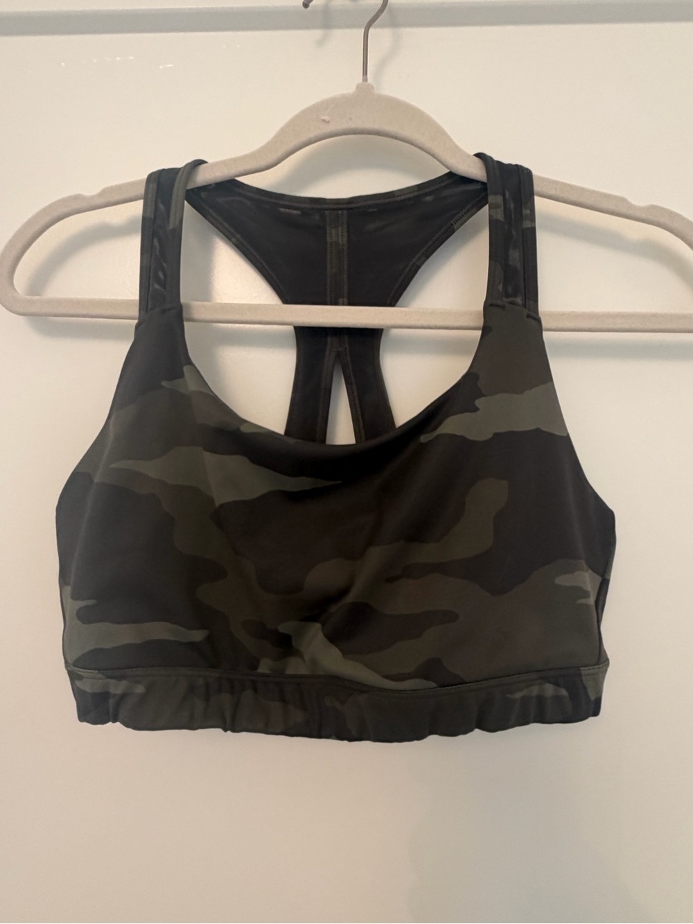 Athleta Contender Printed Camo Sports Bra | M